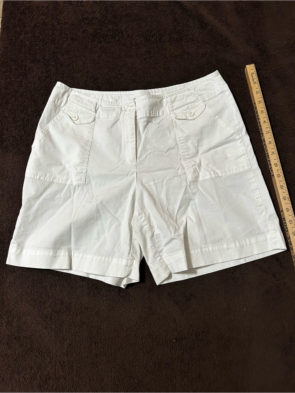 Hannah White Cotton Bermuda Shorts